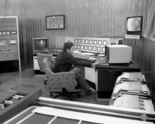 科拉學(xué)院的科技控制室 科拉學(xué)院的科技控制室