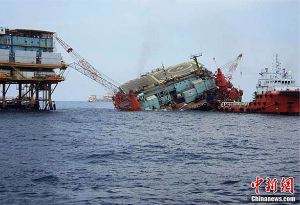 墨西哥一海上平臺發(fā)生傾斜事故