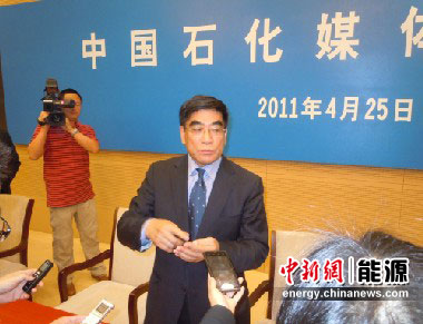 傅成玉首談“天價(jià)酒”