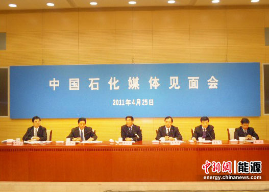 傅成玉首談天價(jià)酒