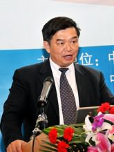 發(fā)言題目：海洋石油裝備與設(shè)施----支撐起海洋石油工業(yè)的平臺